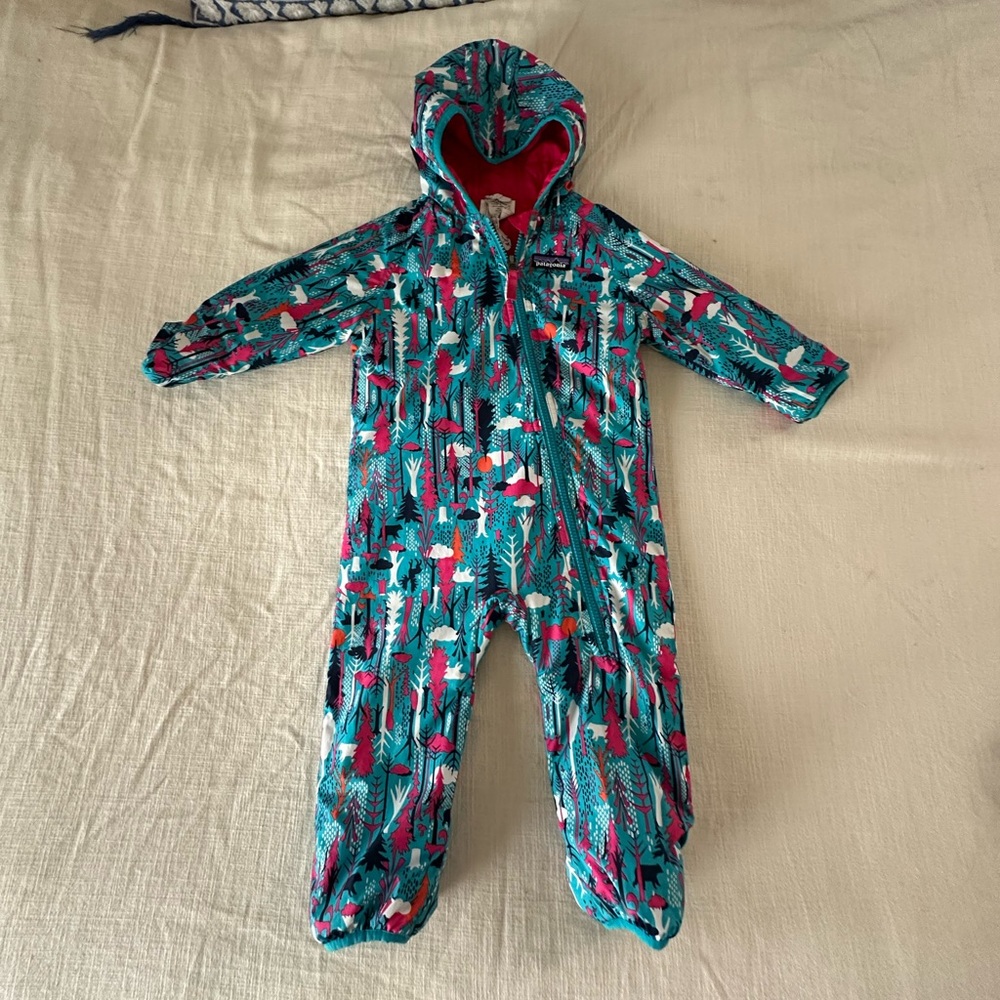 Patagonia  6-12 months puffer reversible.